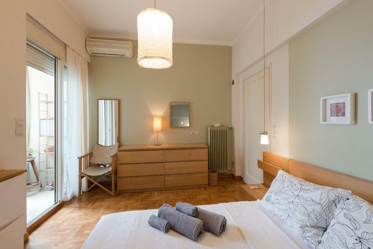 Stylish Flat With Veranda In The Heart Of Atény Exteriér fotografie