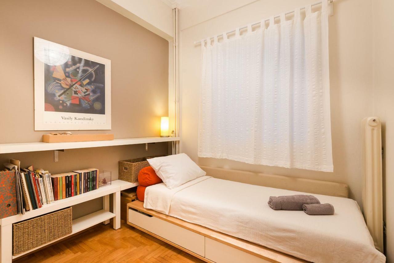 Stylish Flat With Veranda In The Heart Of Atény Exteriér fotografie